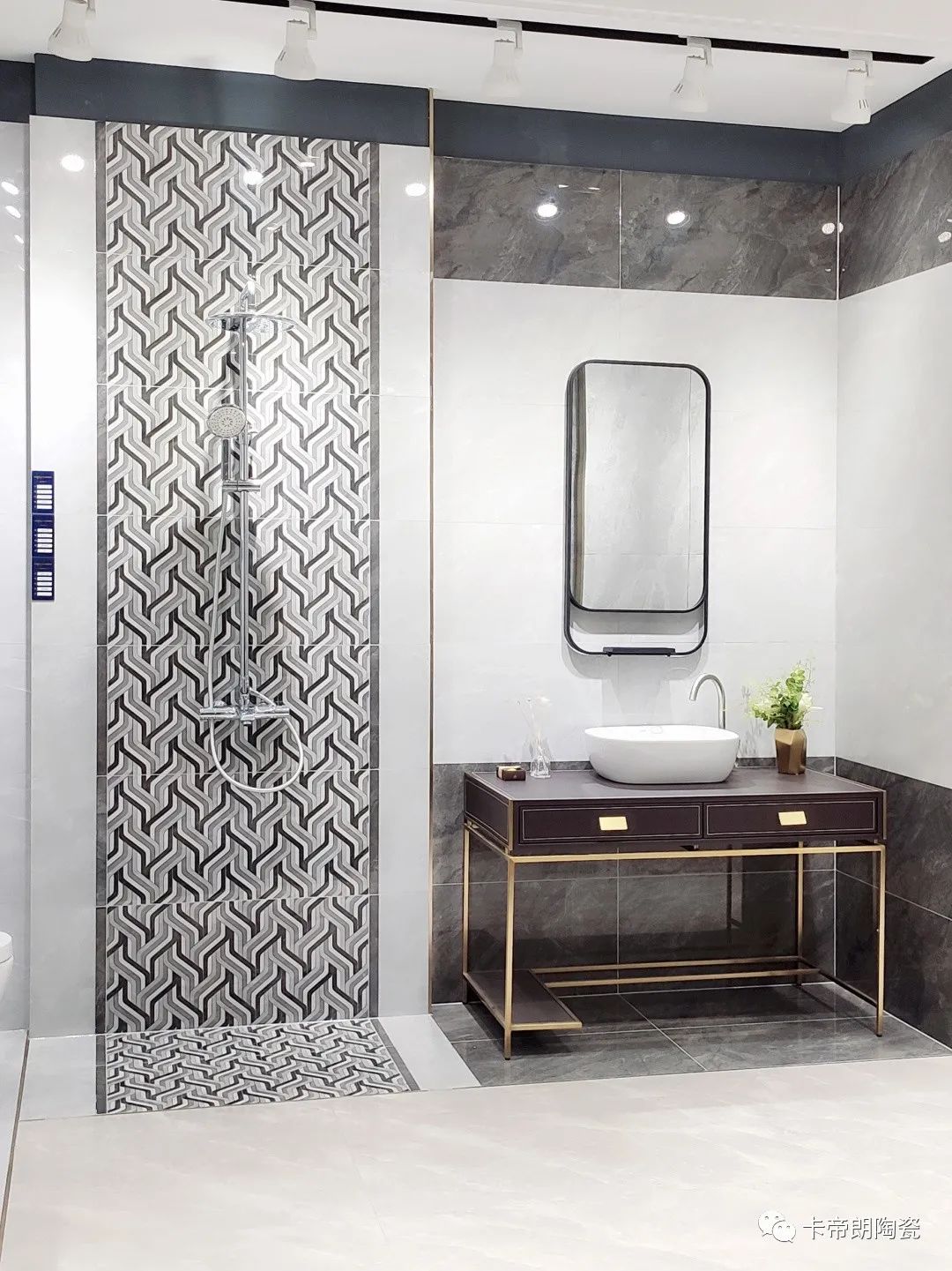 陶瓷一線品牌卡帝朗400X800通體中板，暗藏生活小驚喜！